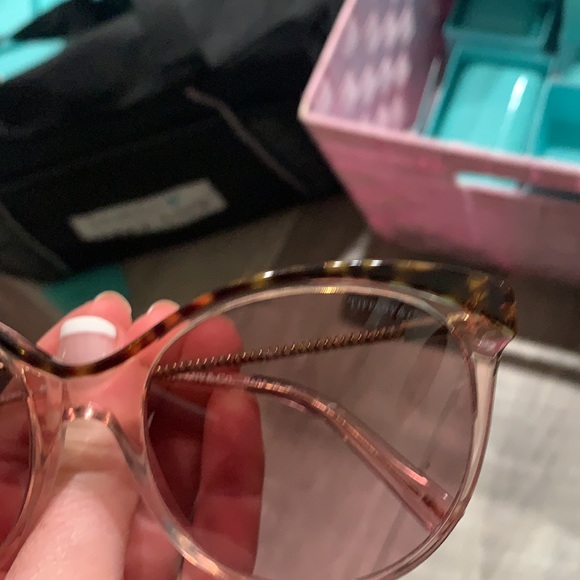 Unique Tiffany Sunglasses - Picture 4 of 11